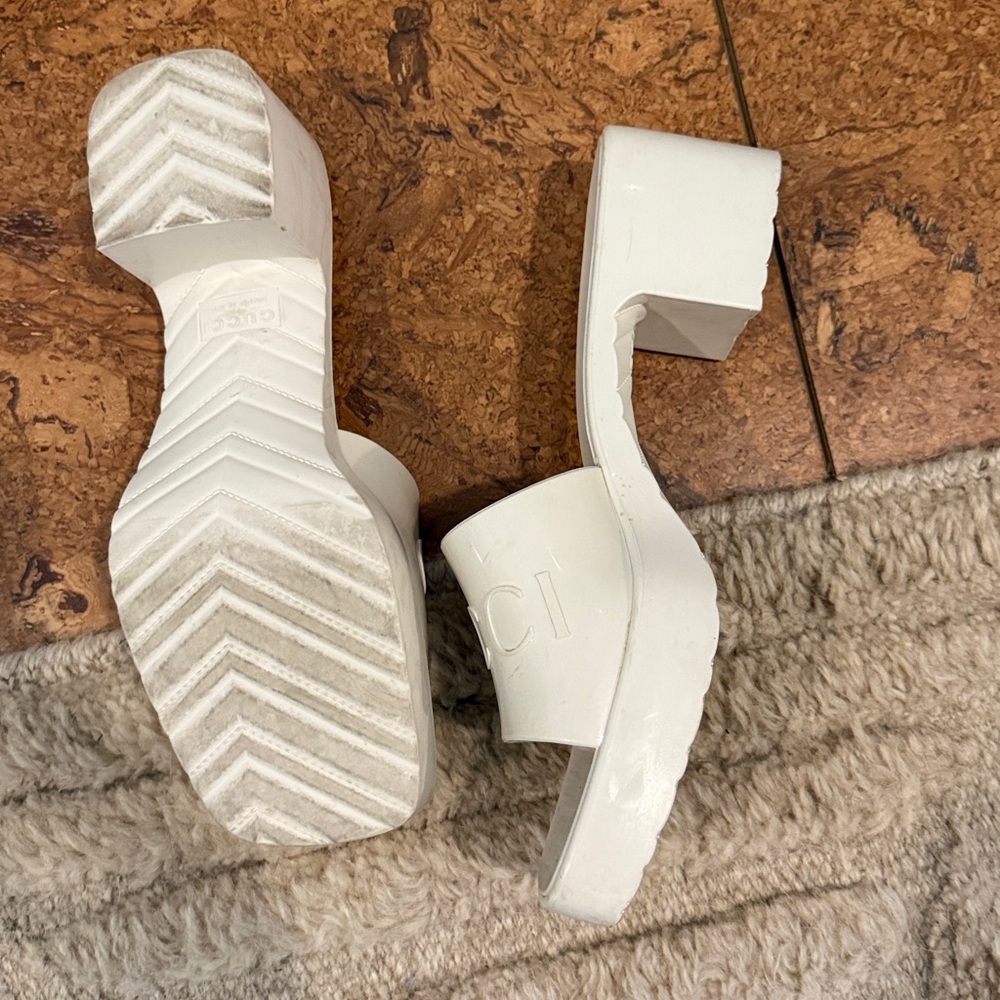 Gucci Women's Cream Block Heel Mules - Picture 4 of 7